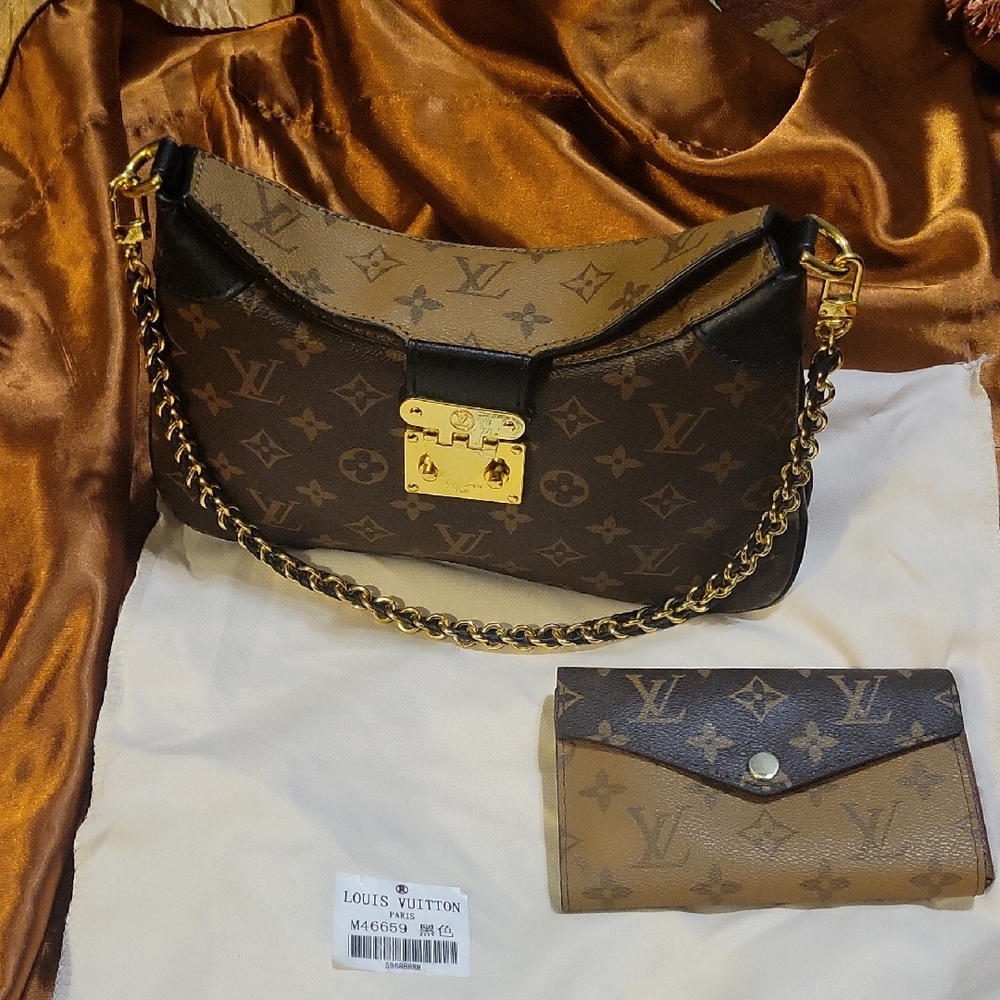 Louis Vuitton Brown Shoulder Bag with Iconic Monogram and Gold Chain With Wallet